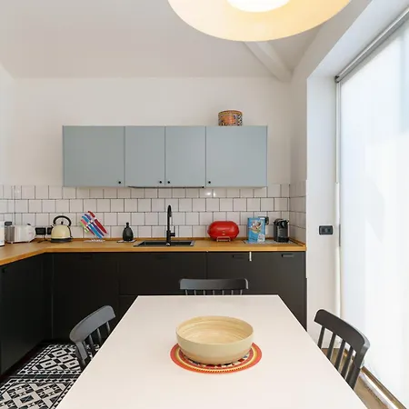 Terrazza Cirnauti Il Pieno Di Luce In Centro Citta Appartamento Catania