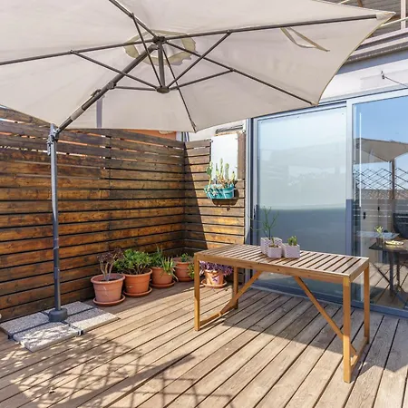 Terrazza Cirnauti Il Pieno Di Luce In Centro Citta شقة كاتانيا