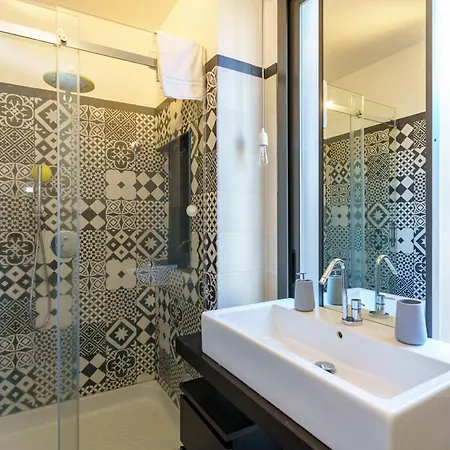 Terrazza Cirnauti Il Pieno Di Luce In Centro Citta *