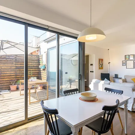 Terrazza Cirnauti Il Pieno Di Luce In Centro Citta * كاتانيا