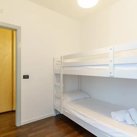 Terrazza Cirnauti Il Pieno Di Luce In Centro Citta كاتانيا